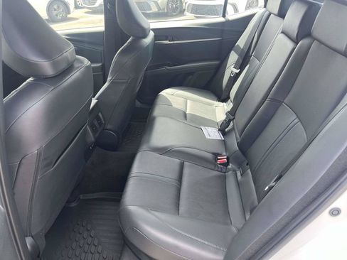 Used 2025 Toyota Camry XSE FWD image 16
