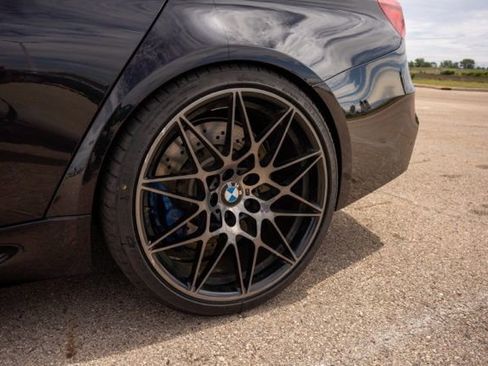 Used 2018 BMW M3 RWD image 11
