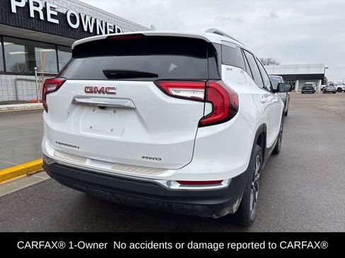 Used 2022 GMC Terrain SLT image 7