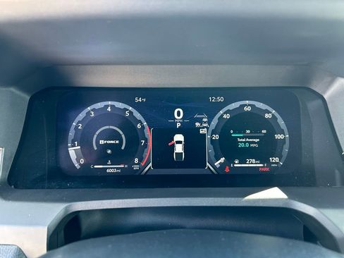 Used 2025 Toyota Tacoma TRD Off-Road image 16