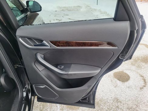 Used 2016 Audi Q3 2.0T Prestige w/ Prestige Package image 27