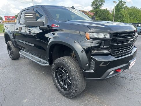 Used 2020 Chevrolet Silverado 1500 LT Trail Boss AWD/4WD image 3