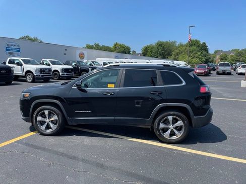 Used 2019 Jeep Cherokee Limited AWD/4WD image 8