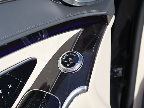 New 2026 Mercedes-Benz S 580 4MATIC Sedan image 22