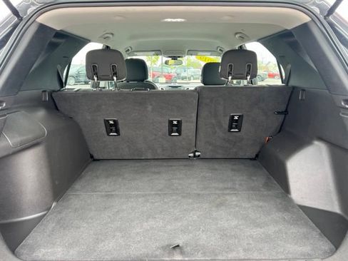 Used 2019 Chevrolet Equinox LS FWD image 14