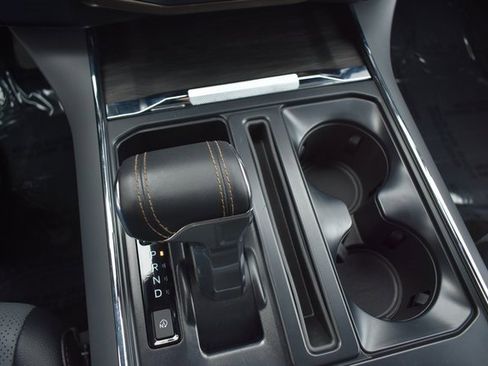 Used 2024 Ford F150 Lightning Lariat image 35