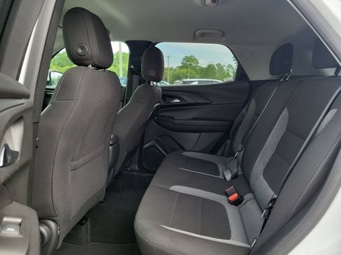 Certified 2025 Chevrolet TrailBlazer LT AWD/4WD image 15
