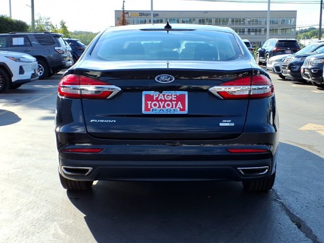 Used 2020 Ford Fusion SE AWD/4WD image 5