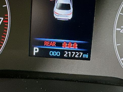 Used 2025 Toyota Corolla LE image 18