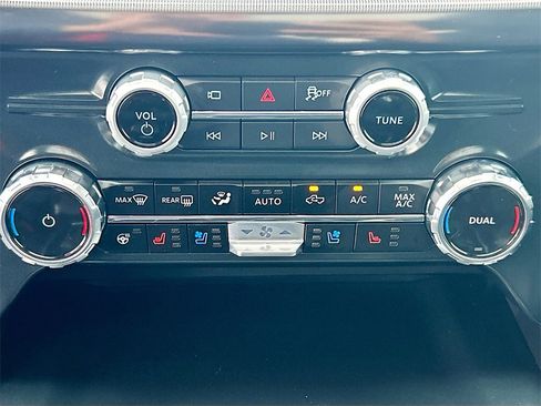 Used 2025 Ford F150 Raptor image 14