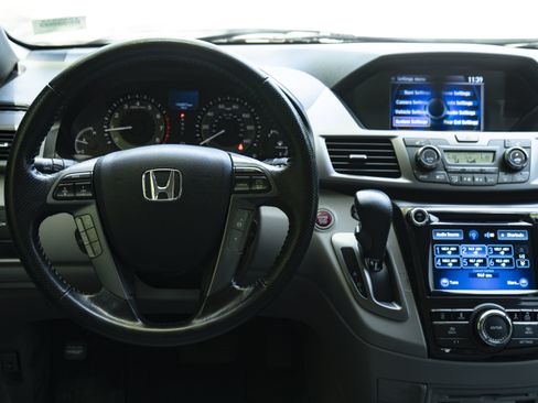 Used 2014 Honda Odyssey Touring image 20