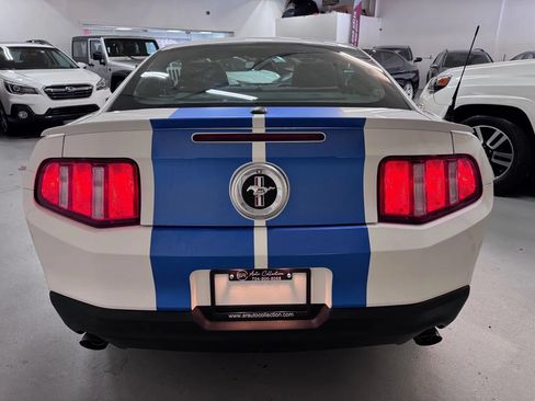 Used 2012 Ford Mustang Premium RWD image 4