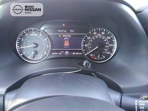 Used 2021 Nissan Armada SL w/ Captain's Chairs Package AWD/4WD image 9