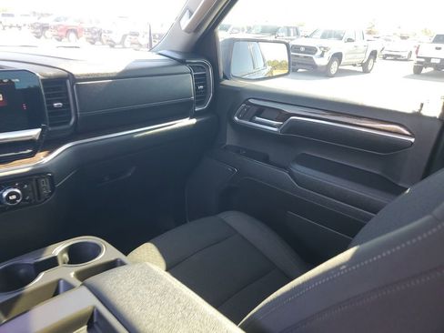 Used 2023 GMC Sierra 1500 Elevation image 11