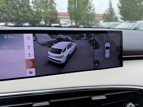 Used 2026 Genesis GV70 2.5T Advanced image 33