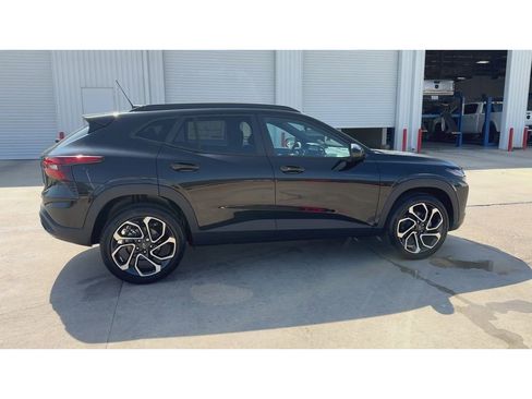 New 2026 Chevrolet Trax RS image 9