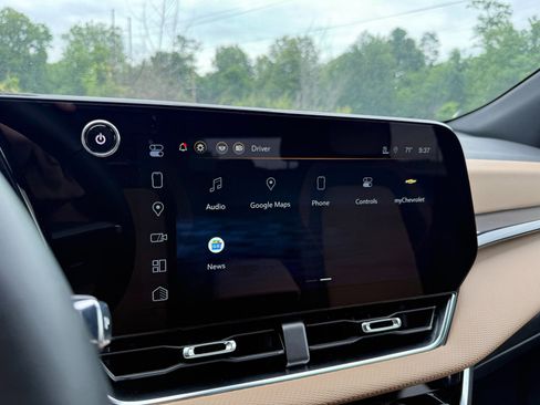 New 2025 Chevrolet Equinox ACTIV w/ Safety and Technology Package image 79