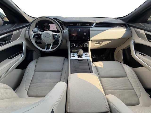 Used 2026 Jaguar F-PACE R-Dynamic S AWD/4WD image 12