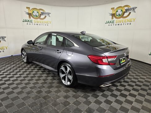 Used 2020 Honda Accord Touring image 6