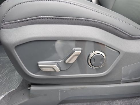 New 2026 Kia EV9 Light image 23