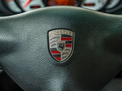 Used 2003 Porsche 911 Carrera RWD image 32