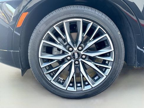 Used 2024 Cadillac XT4 Sport w/ Cold Weather Package AWD/4WD image 31