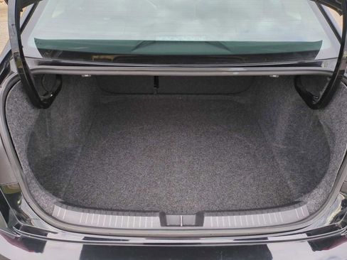 Used 2024 Volkswagen Jetta SE image 25