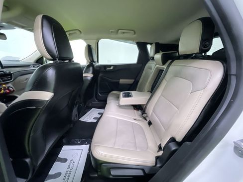 Used 2020 Ford Escape Titanium image 26