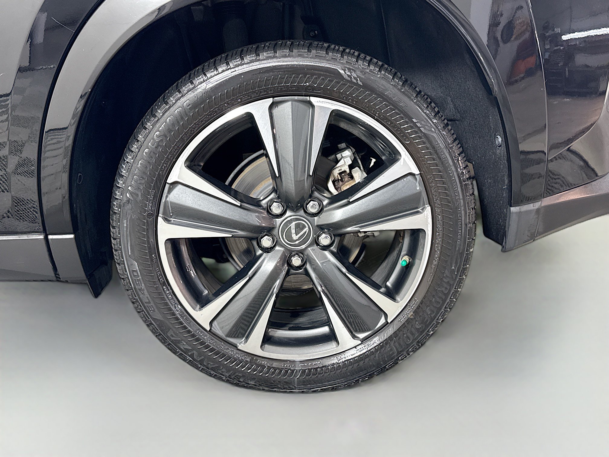 Used 2023 Lexus UX 250h AWD w/ Accessory Package (Z2) image 29