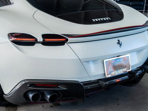 Used 2023 Ferrari Roma image 24