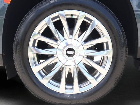 Used 2021 Cadillac Escalade Premium Luxury RWD image 27