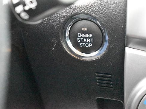 Used 2018 Toyota 4Runner Limited image 20