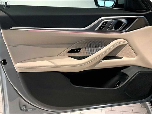 Used 2022 BMW i4 eDrive40 w/ M Sport Package image 25