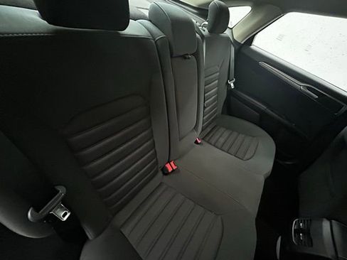 Used 2019 Ford Fusion SE image 33