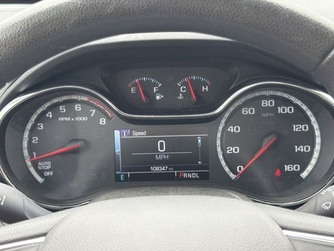 Used 2017 Chevrolet Cruze LT w/ Sun And Sound Package FWD image 22