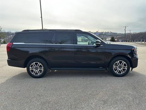 New 2026 Ford Expedition Max Active image 5