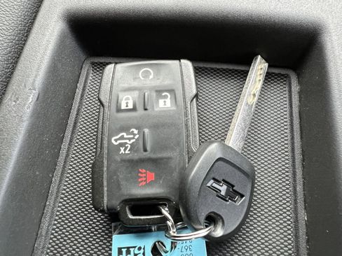 Used 2019 Chevrolet Silverado 1500 Custom Trail Boss w/ Custom Convenience Package image 34