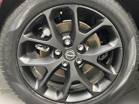 Used 2025 Chrysler Pacifica Limited image 81