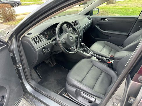 Used 2012 Volkswagen Jetta SE image 23