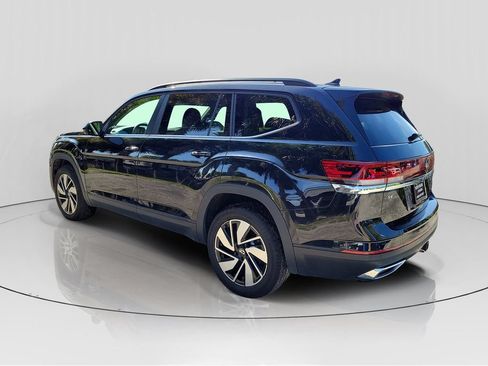 Used 2025 Volkswagen Atlas SE FWD image 5