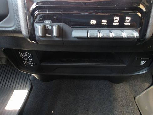 New 2025 RAM 2500 Tradesman image 16