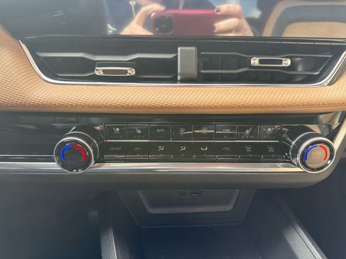 New 2026 Chevrolet Equinox ACTIV w/ Convenience Package III image 25