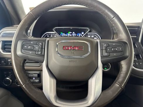 Used 2021 GMC Yukon XL SLT w/ SLT Luxury Plus Package AWD/4WD image 20