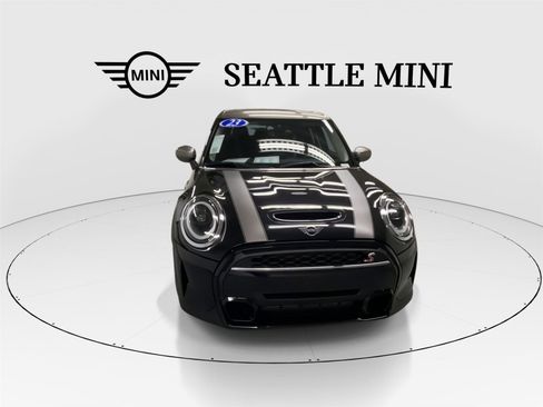 Used 2023 MINI Cooper S image 3