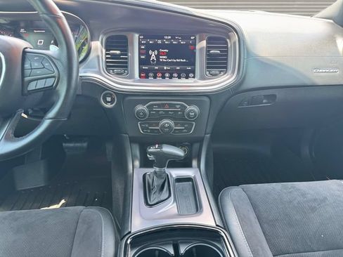 Used 2019 Dodge Charger GT RWD image 12