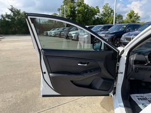Used 2023 Nissan Sentra S FWD image 7