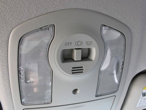Used 2013 Toyota Prius Three FWD image 37