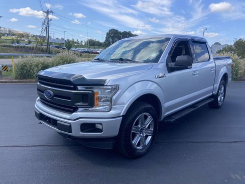 Used 2019 Ford F150 XLT w/ Equipment Group 302A Luxury image 3