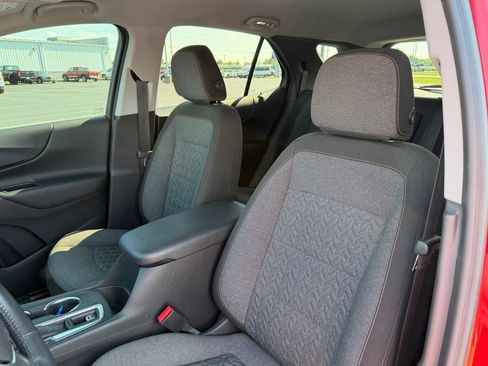 Used 2022 Chevrolet Equinox LT FWD image 13