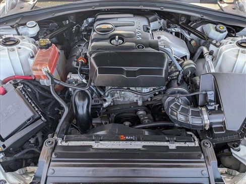Used 2020 Chevrolet Camaro LT RWD image 21